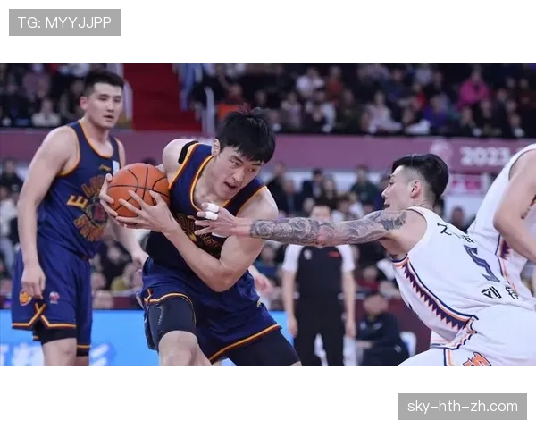 山东泰山防守体系失衡，老将坐镇难掩整体混乱
